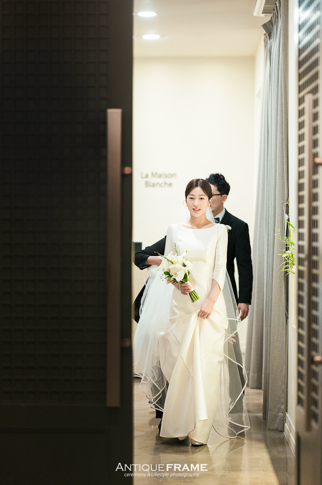 대전 라도무스 아트리움홀 본식스냅, 어떻게 준비할까요? (앤티크프레임 가 본식스냅